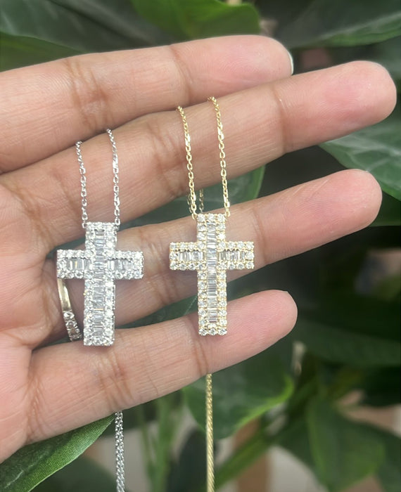 Cruz oro amarilla o blanca 14k con diamantes naturales (1 cts)