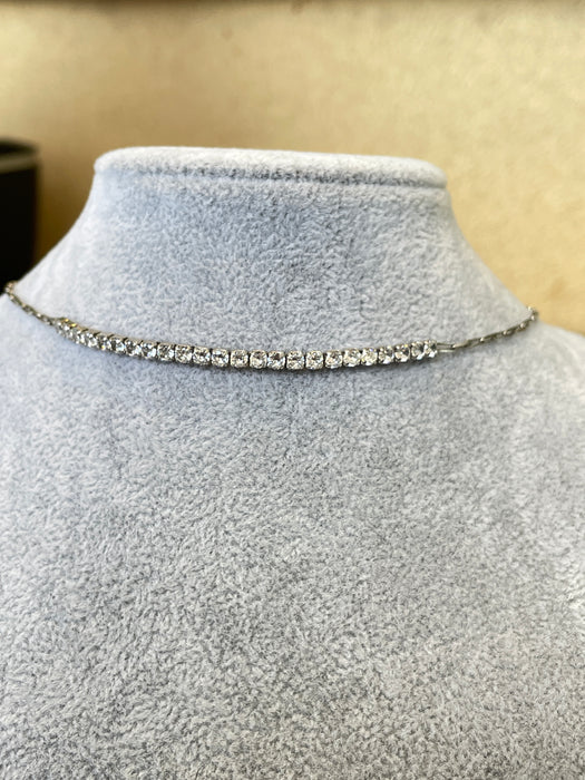 Gargantilla sonrisa con paper clip plata con rodio dorado y zirconias