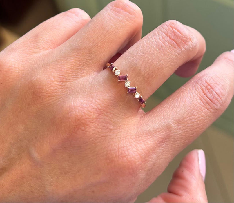 Churumbela de oro 10k con baguettes amatistas y diamantes naturales