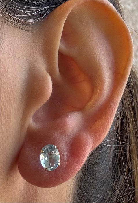 Broquel oro 10k con aguamarina