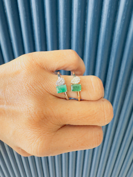 Anillo tú y yo oro blanco o amarillo 14k con Esmeralda y diamantes naturales (.60 cts)