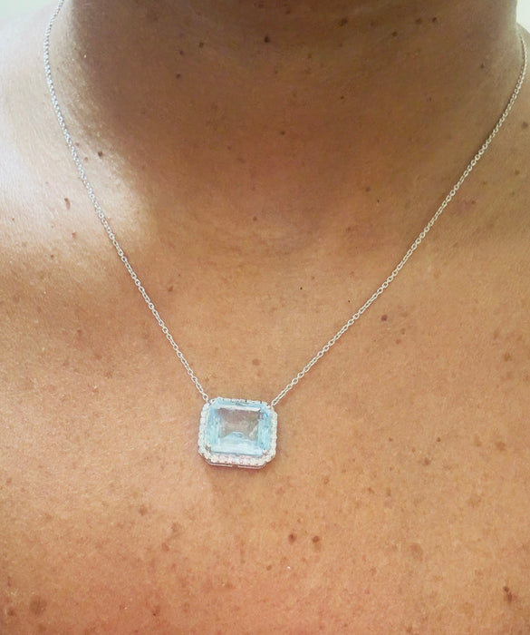 Gargantilla oro blanco 14k con aguamarina y diamantes naturales (4.75 cts)