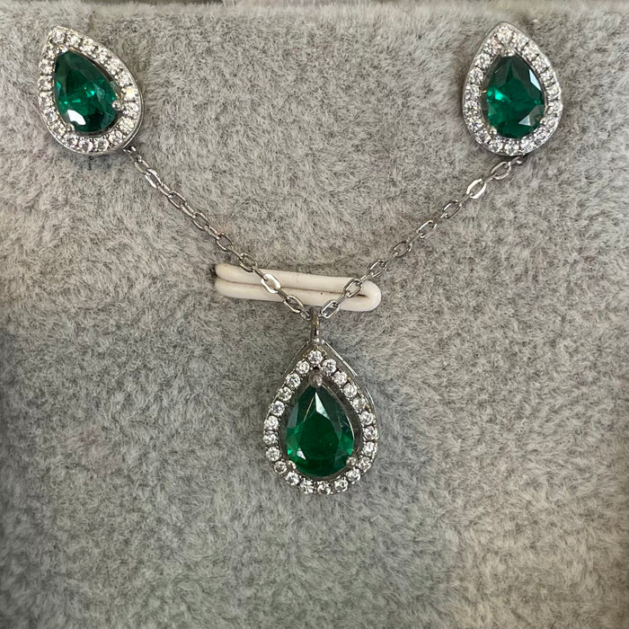 Juego plata 925 cristal esmeralda con circonias en gota, redondo y cuadrado