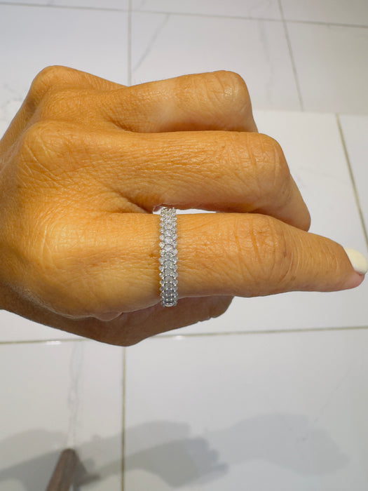Churumbela oro blanco 10k diamantes naturales (.25 cts)
