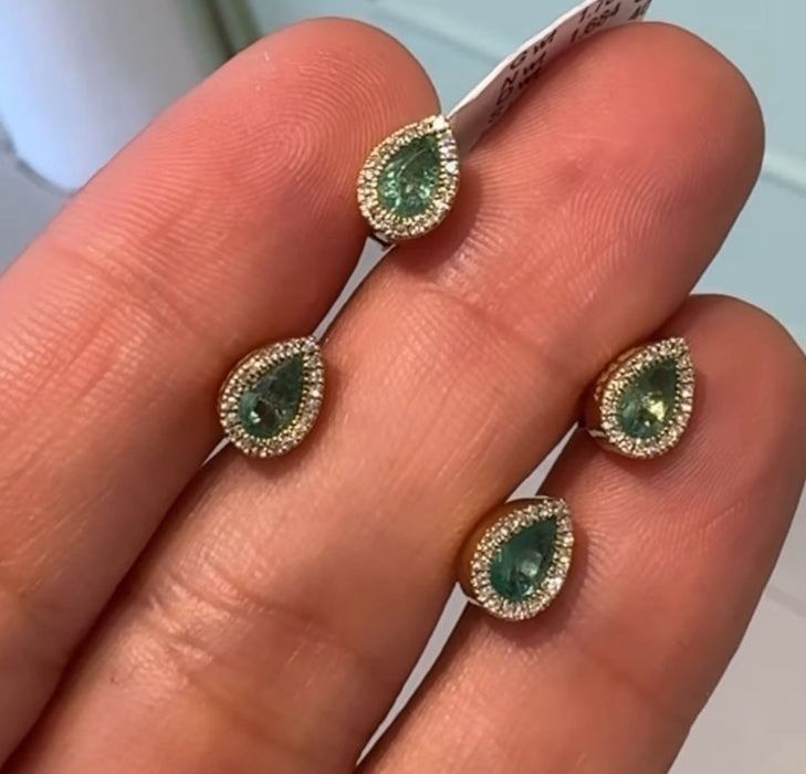 Broquel gota oro 14k Esmeralda y diamantes naturales