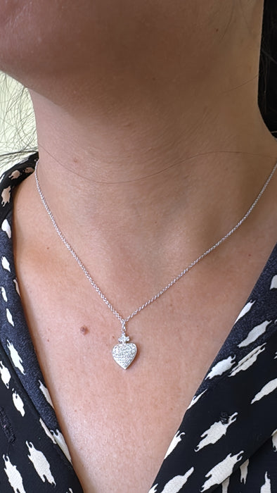 Gargantilla Sagrado corazón oro blanco 14k con dimantes naturales (.36 cts)