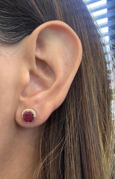Aretes 14k rubíe y brillante