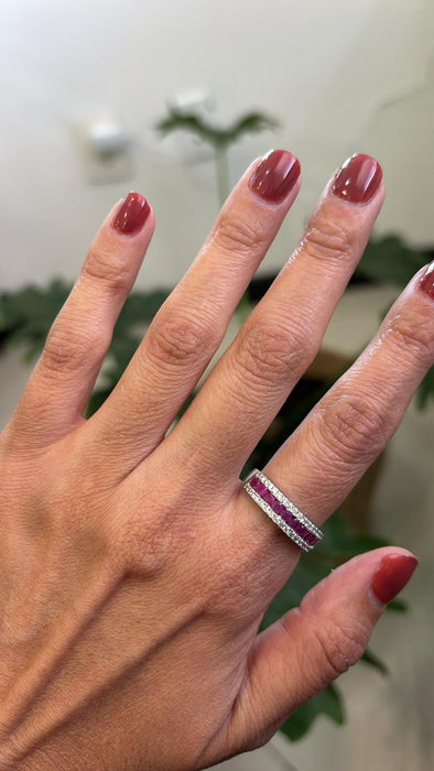 Anillo 14k rubí y diamantes