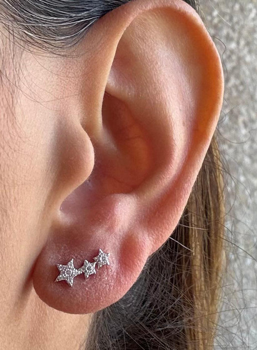 Broquel 3 estrellas oro 14k con diamante natural