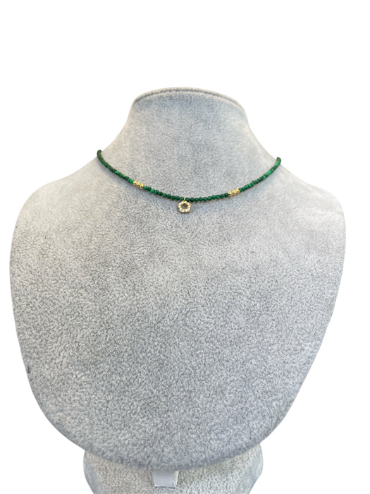 Gargantilla green ónix baby flor plata dorada