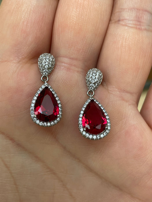 Arete lágrima plata rodizada con zirconia