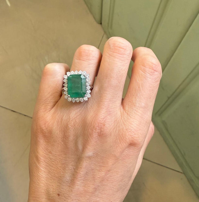 Anillo 18k esmeralda/diamantes AN478