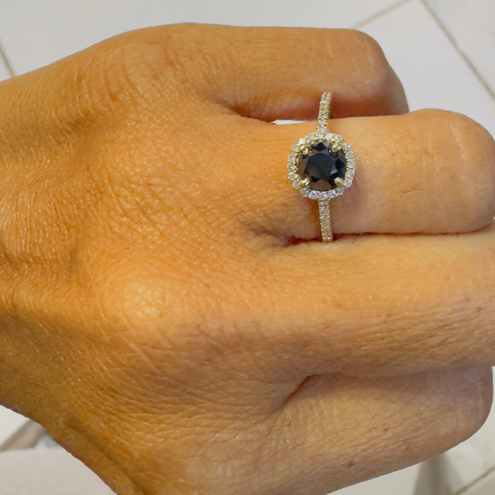 Anillo 14K diamante negro y blancos AN608