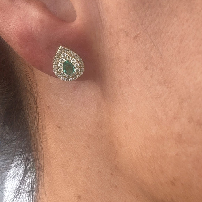 14K con doble halo de diamantes y Esmeralda AR545