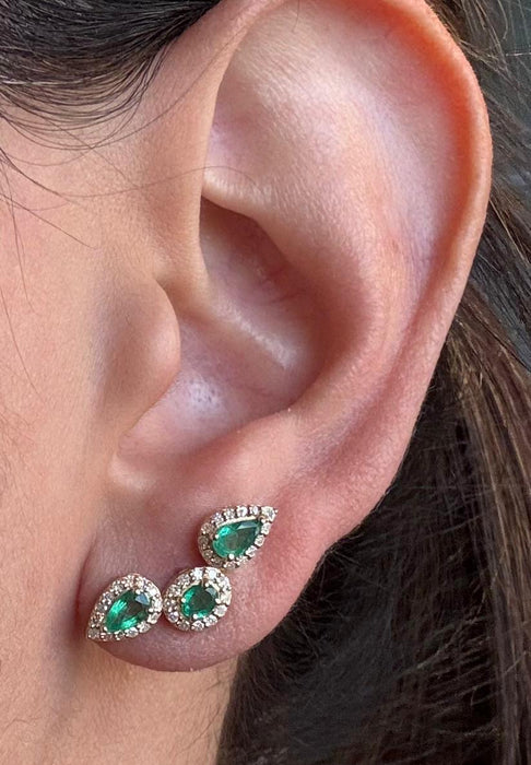 Broquel oro 14k con zafiro rosa, esmeralda y rubíe y diamantes naturales