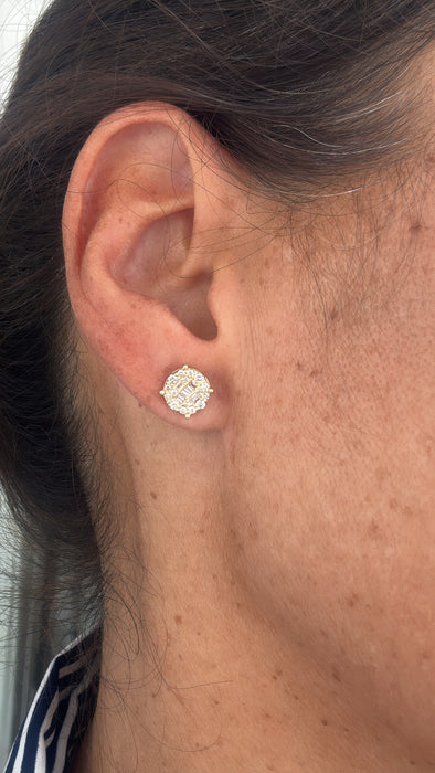 Broquel oro amarillo 14k con diamantes naturales