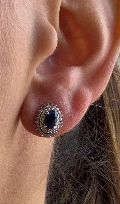 Broquel oro 10k con zafiro y diamantes natural