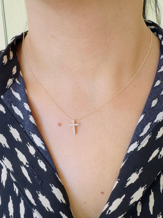 Gargantilla oro blanco o amarillo 14k con diamantes naturales (.15 cts)