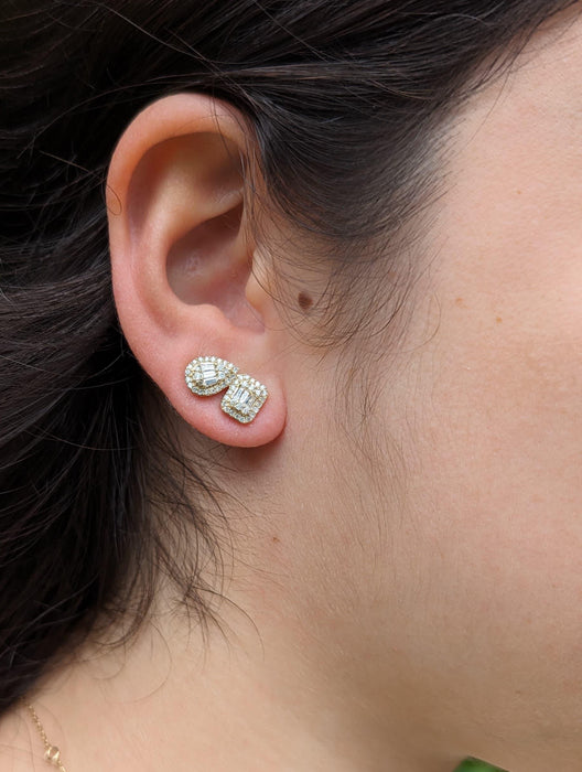 Broquel tu y yo oro amarillo 14k con diamantes naturales (.80 cts)