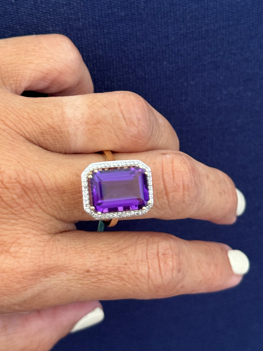 Anillo oro amarillo 14k con amatista y diamantes naturales