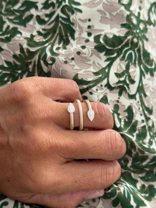 Anillo flexy espiral oro amarillo 14k con diamantes naturales