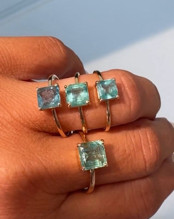 Anillos oro 14k con Esmeralda menta