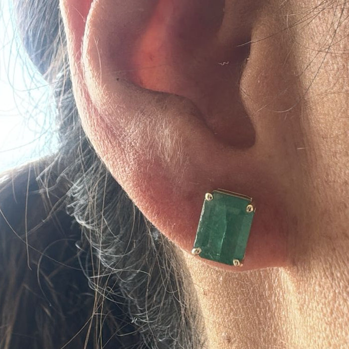 14K esmeralda 4 cts AR528