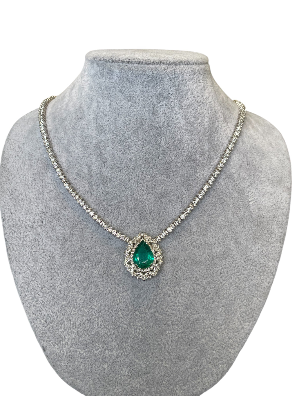 Gargantilla gota esmeralda choker plata con rodio broche de caja