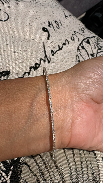 Aro flexible oro amarillo 14k con diamantes naturales (.75 cts )