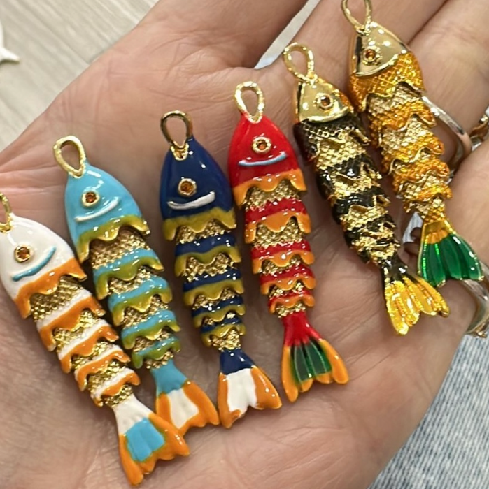 Pescados esmaltados de colores .925