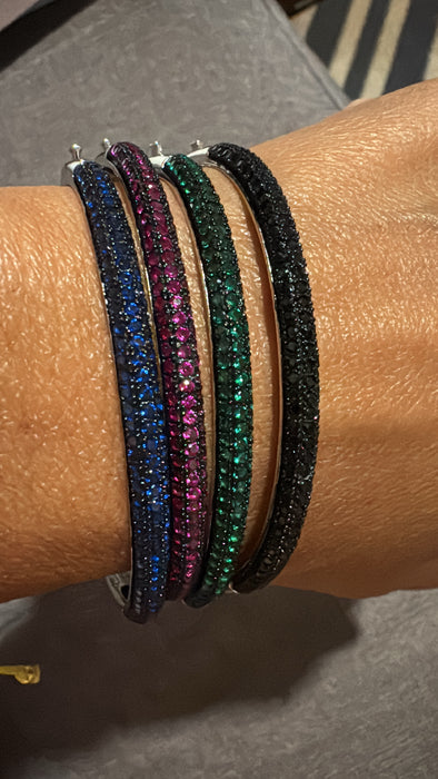 Aro pave .925 Zirconia color esmeralda , Rubie , zafiro y color diamante negro