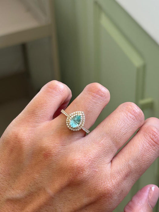 Anillo oro amarillo 14k con turmalina paraiba (pear shape ) y doble halo de diamantes naturales