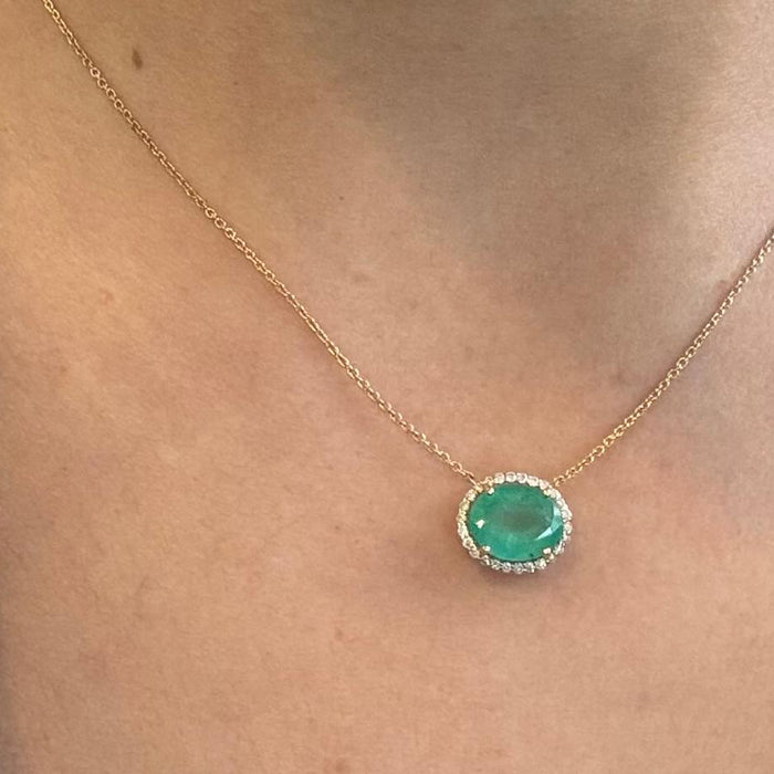 14K esmeralda y diamantes GA232