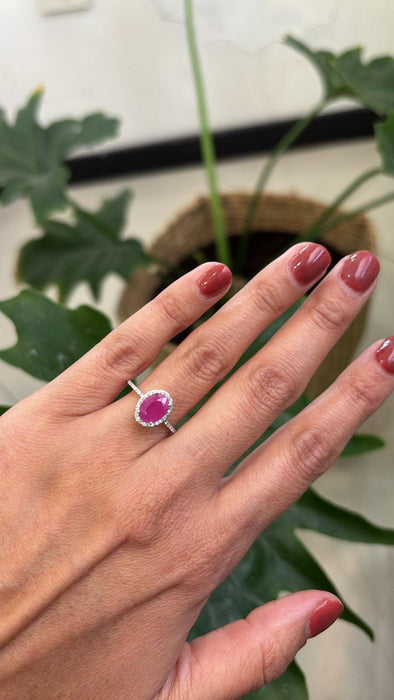 Anillo 10k rubí y diamante